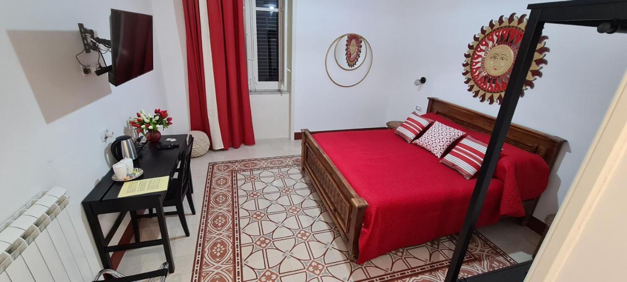 Ballaro Guest House Palermo Bagian luar foto