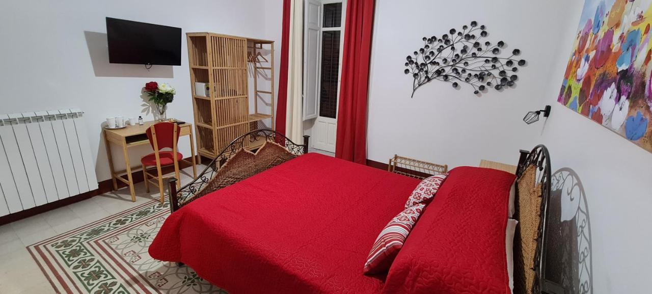 Ballaro Guest House Palermo Bagian luar foto
