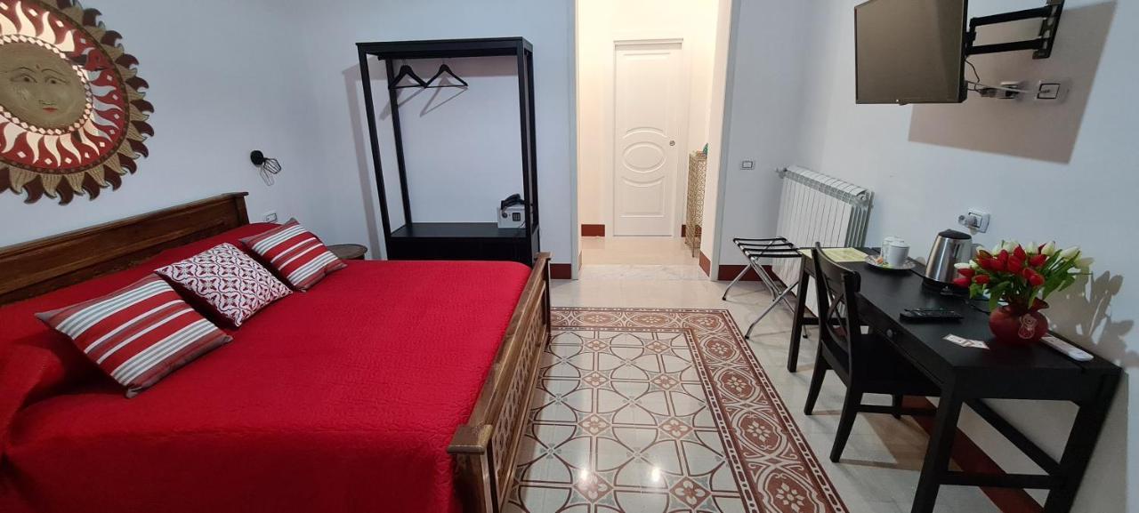 Ballaro Guest House Palermo Bagian luar foto