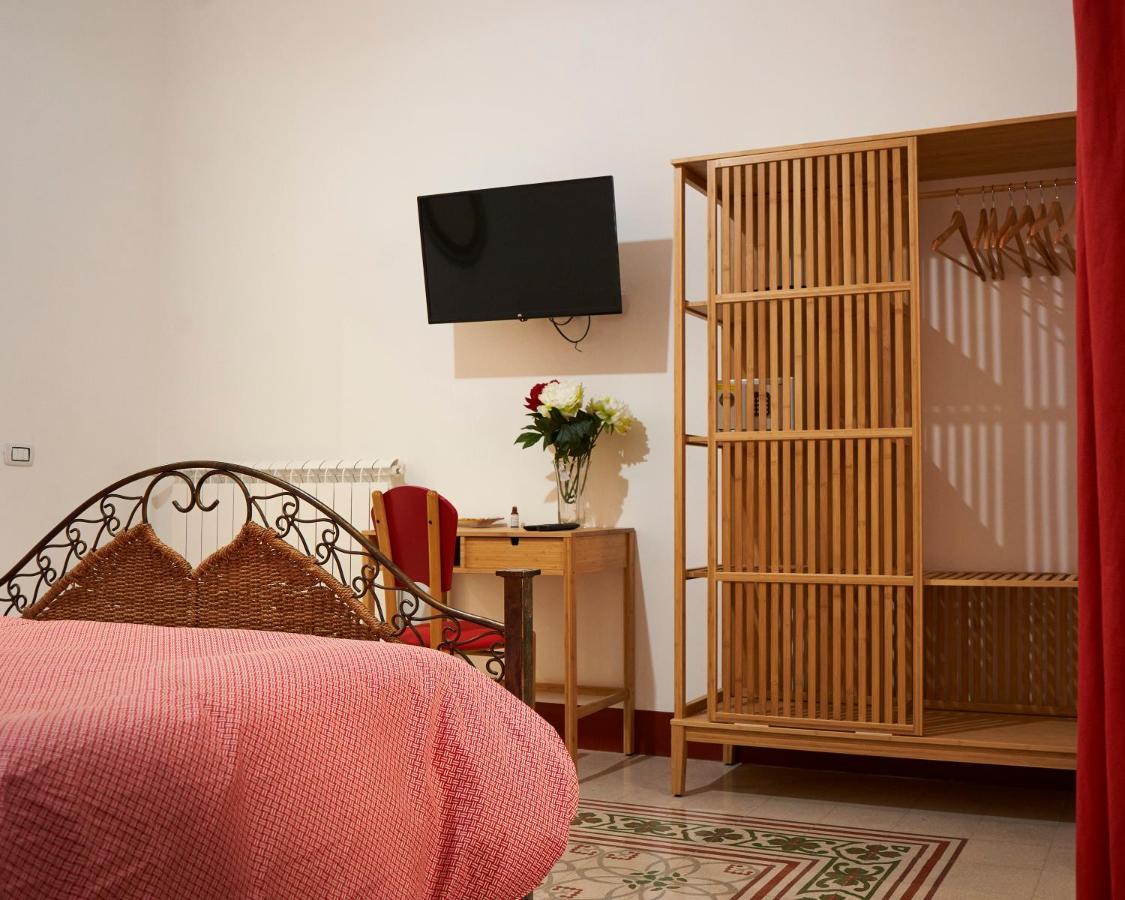 Ballaro Guest House Palermo Bagian luar foto